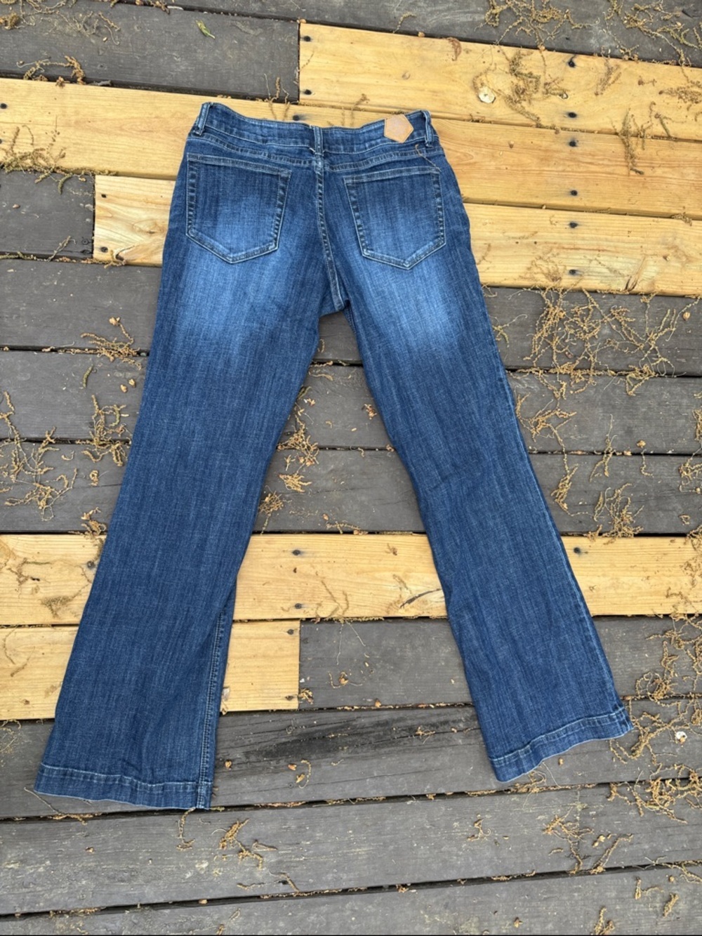 Tin Haul Women's Medium Blue Flare Jeans size 32/L - Picture 5 of 6